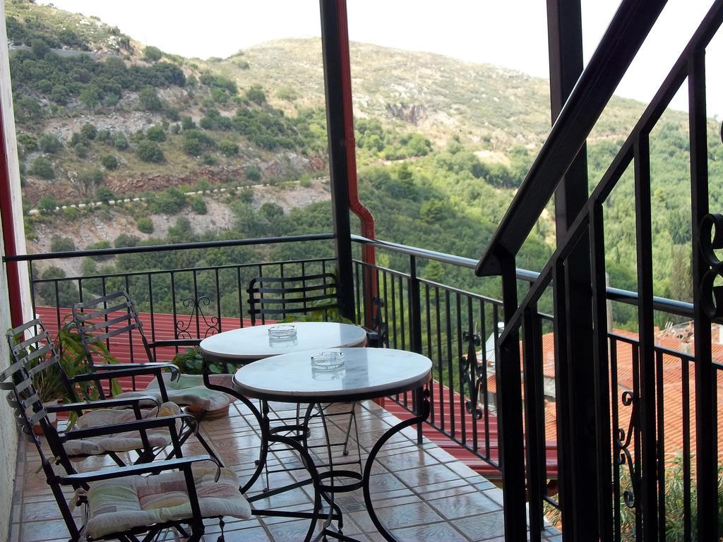 Epikoureios Apollon Hotel Andritsaina Exterior photo